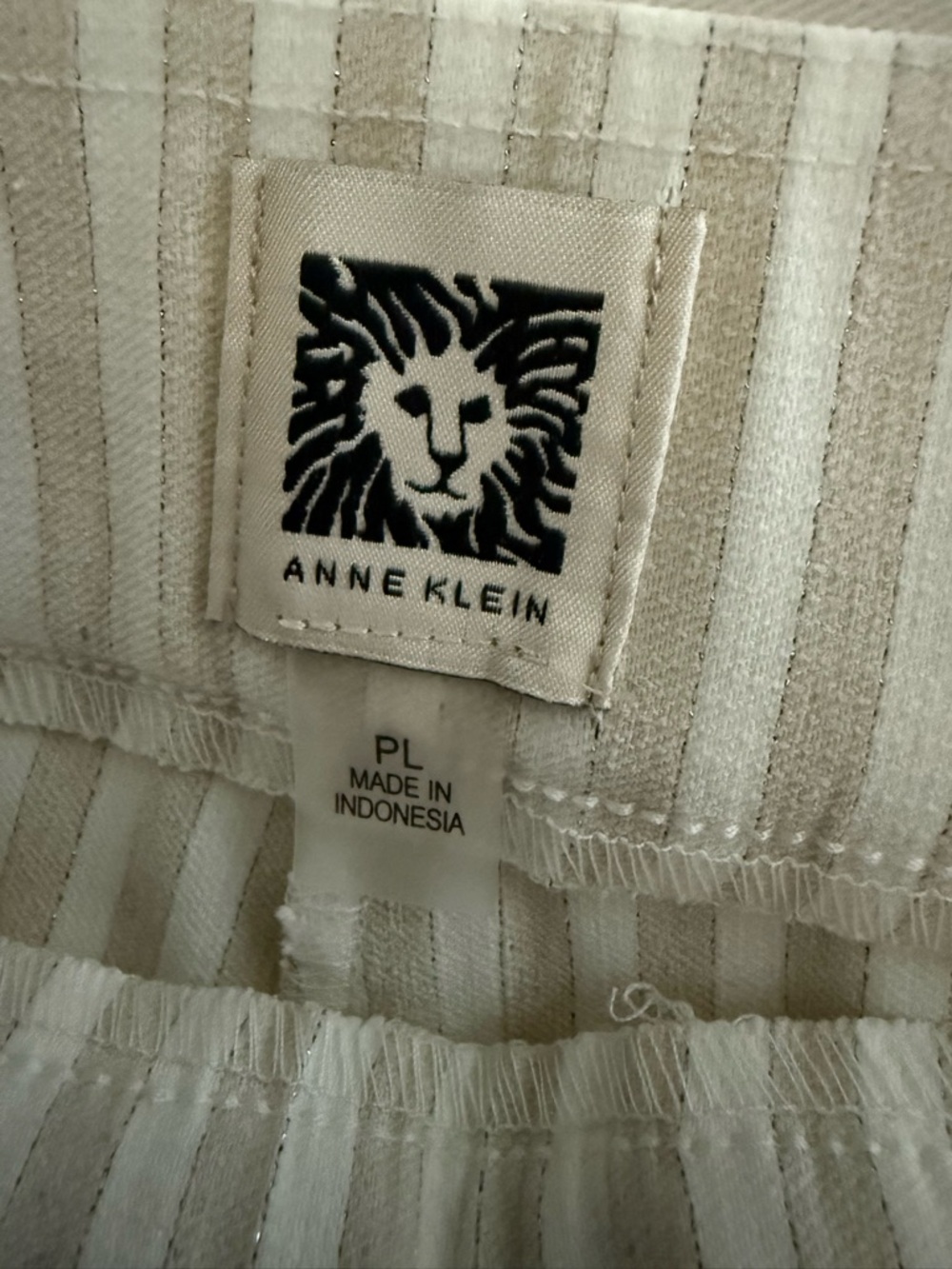 Anne Klein Cream and White Straight Leg Pants